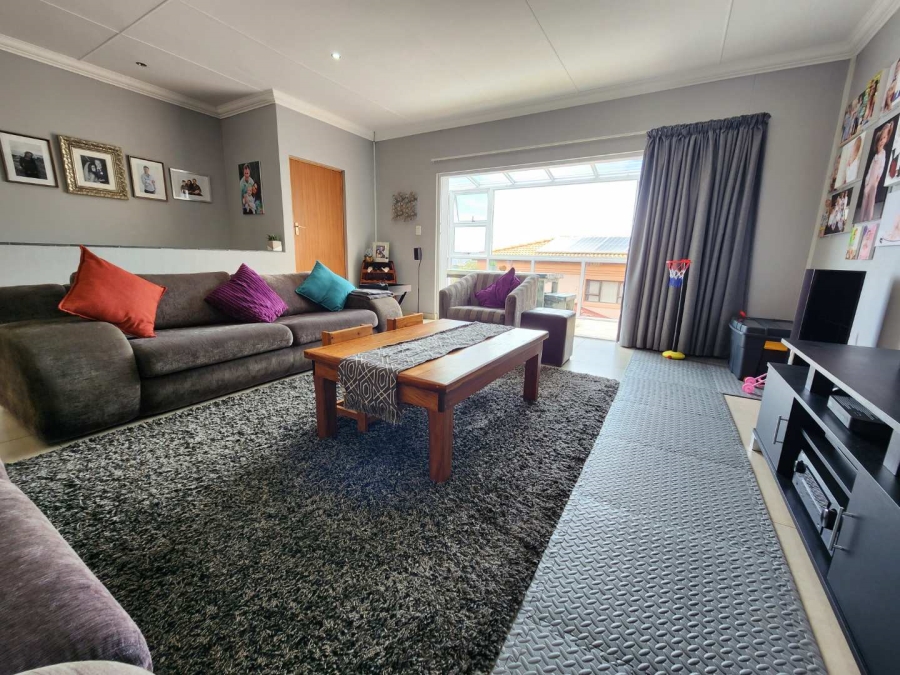 4 Bedroom Property for Sale in Island View Western Cape